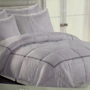 Bella Russo All Season Down Alternative Comforter FULL/QUEEN